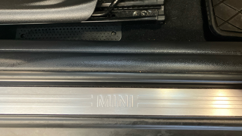 MINI Convertible 1.5 Cooper Classic Premium 2dr Auto Petrol Convertible